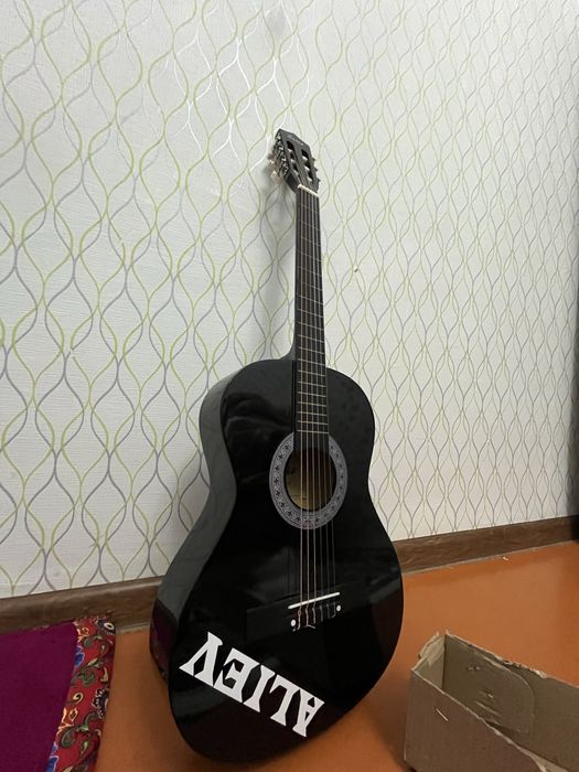 Класическая гитара