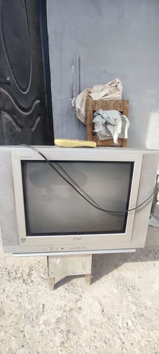 Телевизор робочем состояние