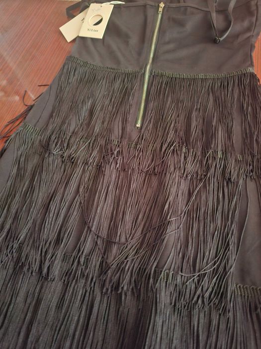 Рокля неносена, в перфектно състояние, дължина до коляното S/M размер