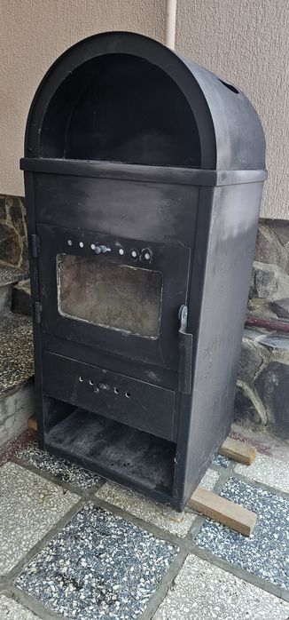 Semineu pe lemne sau bricheti 10kw