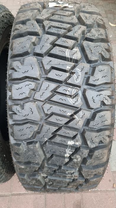 Anvelope Off Road LT305/60R18 Noi! 2 bucati
