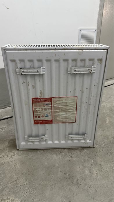 Продам радиатор 40*50