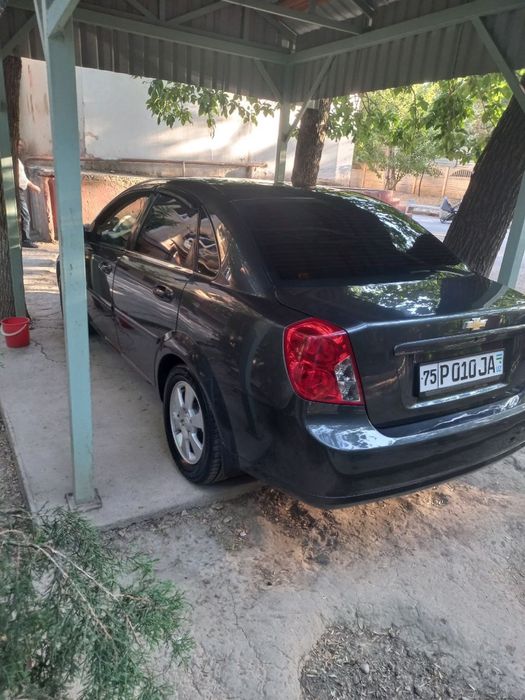 2019 Gentra mokriy asfalt ideal
