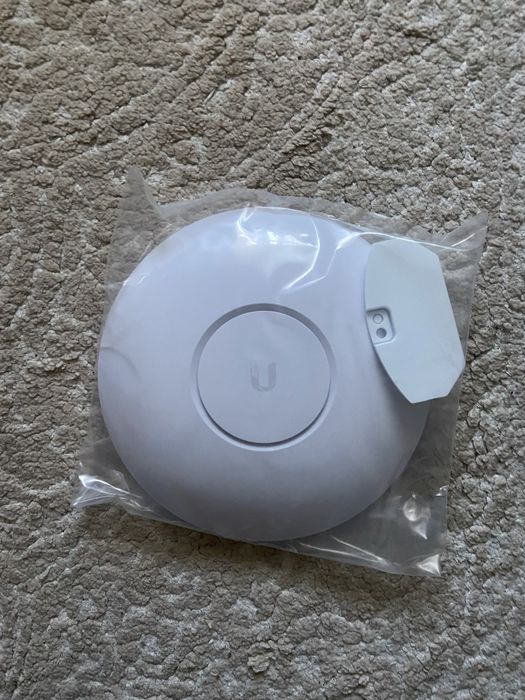 Точка доступа Unifi uap-ac-pro5