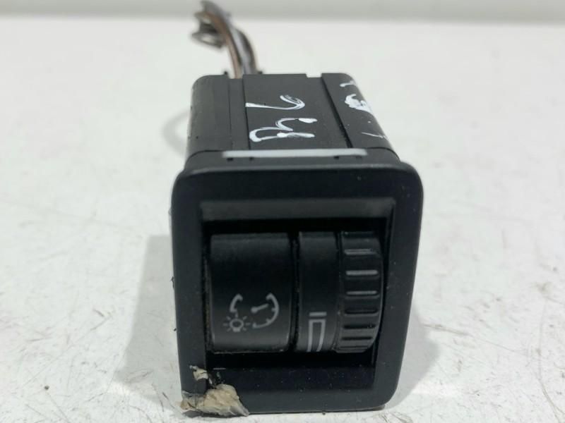 Buton reglaj faruri / lumini Volkswagen Passat B7 3C0941334A Break