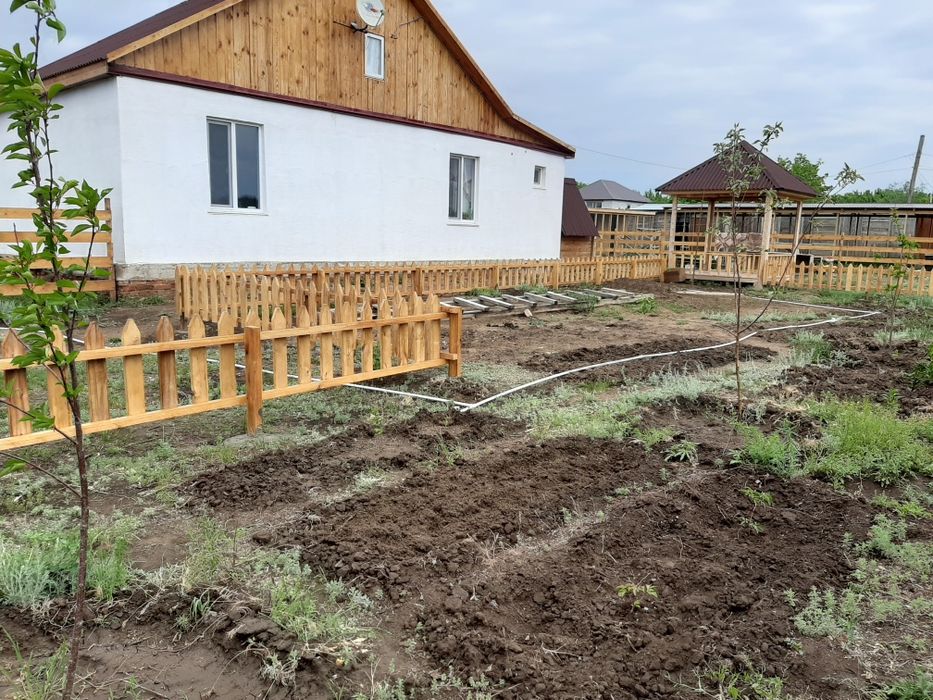 Дом 16 соток пригороде мини ферма