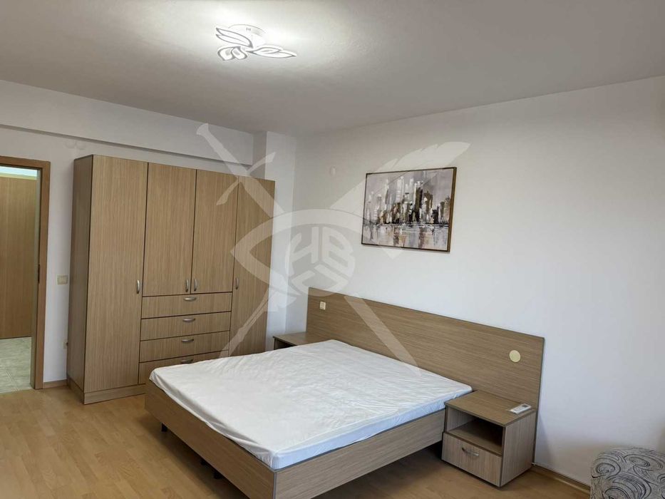 Тристаен апартамент в жк. Хаджи Димитър №19243