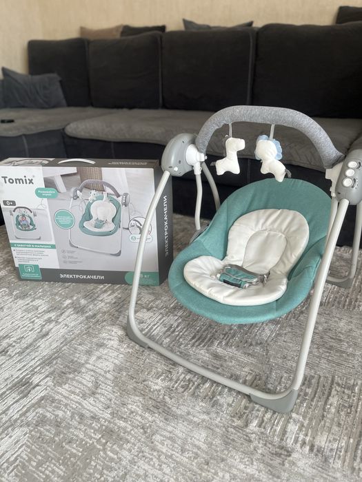 Шезлонг Tomix.