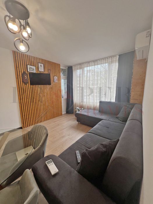 Продава се Тристаен апартамент в Велико Търново, Колю Фичето - 77 кв.м за 1725 €/кв.м - Снимка #2