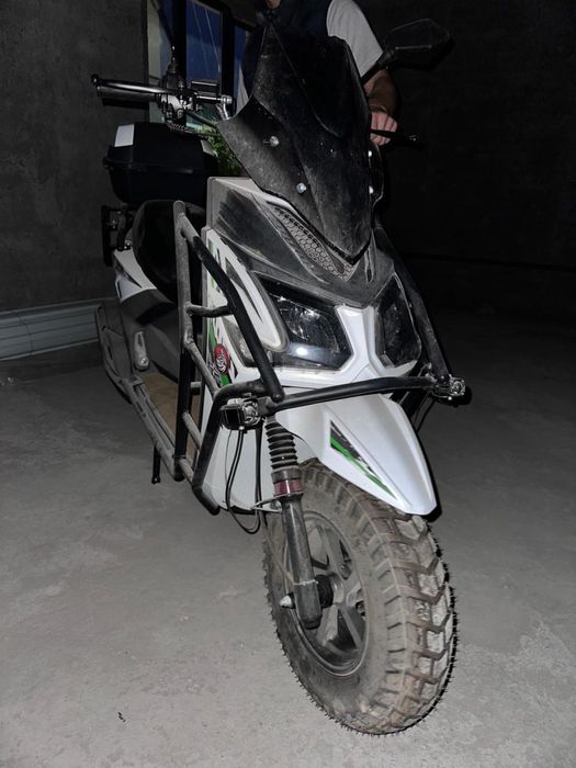 гарантии нет,не битый,новый