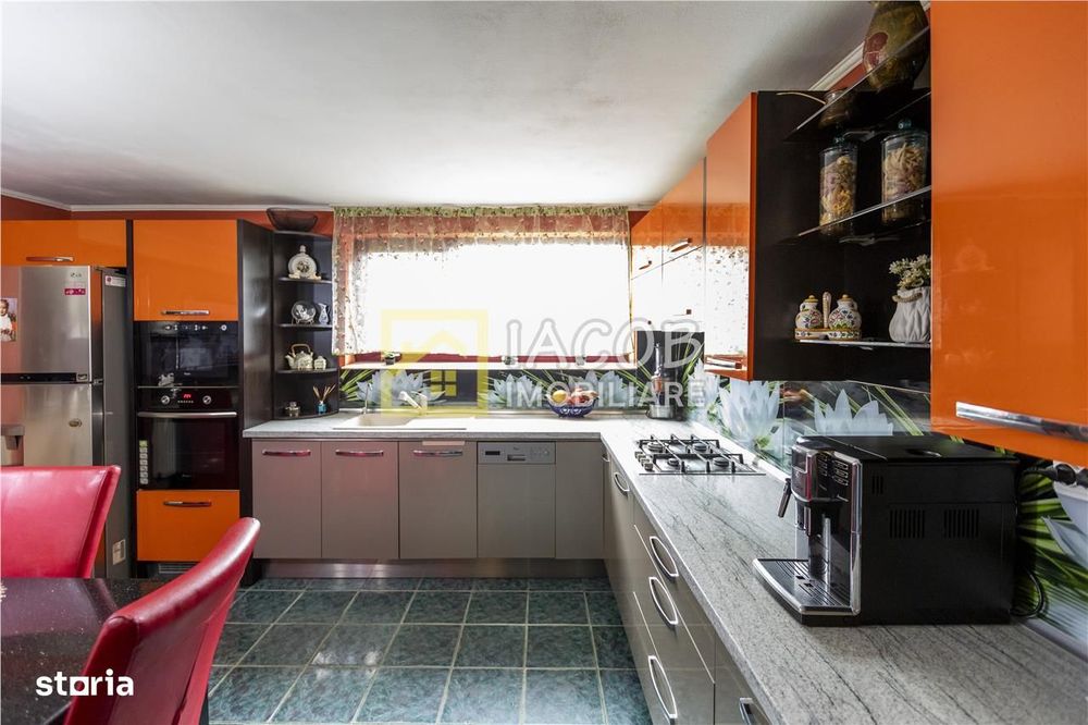 Casa P+M, comuna Margineni, Bacau