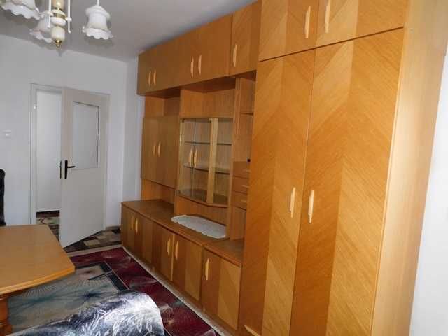 Дава се под наем Двустаен апартамент в Търговище, Център - 68 кв.м за 178.5 € - Снимка #1