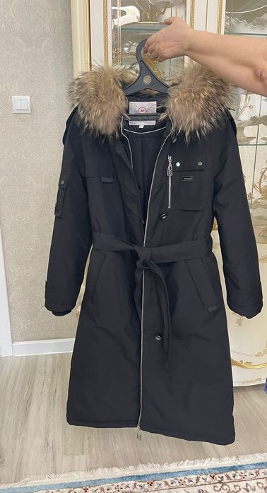 Пуховик  зимний чёрный