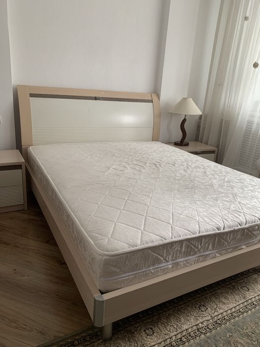 Продам спальный гарнитур