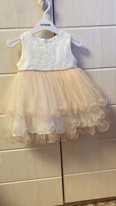 Продам платье на годик