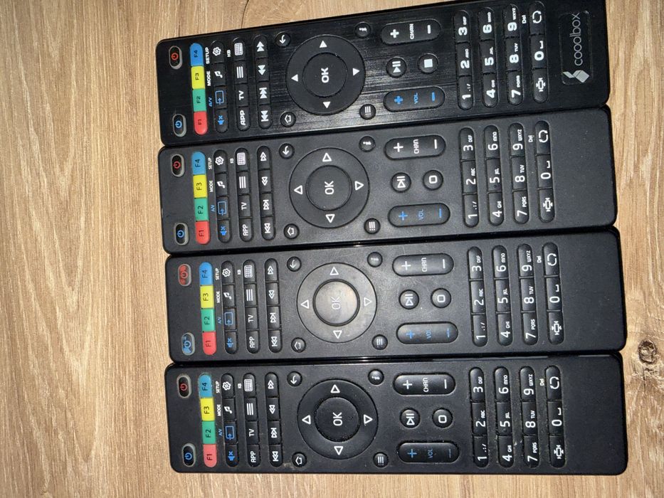 Продавам Iptv box mag 250