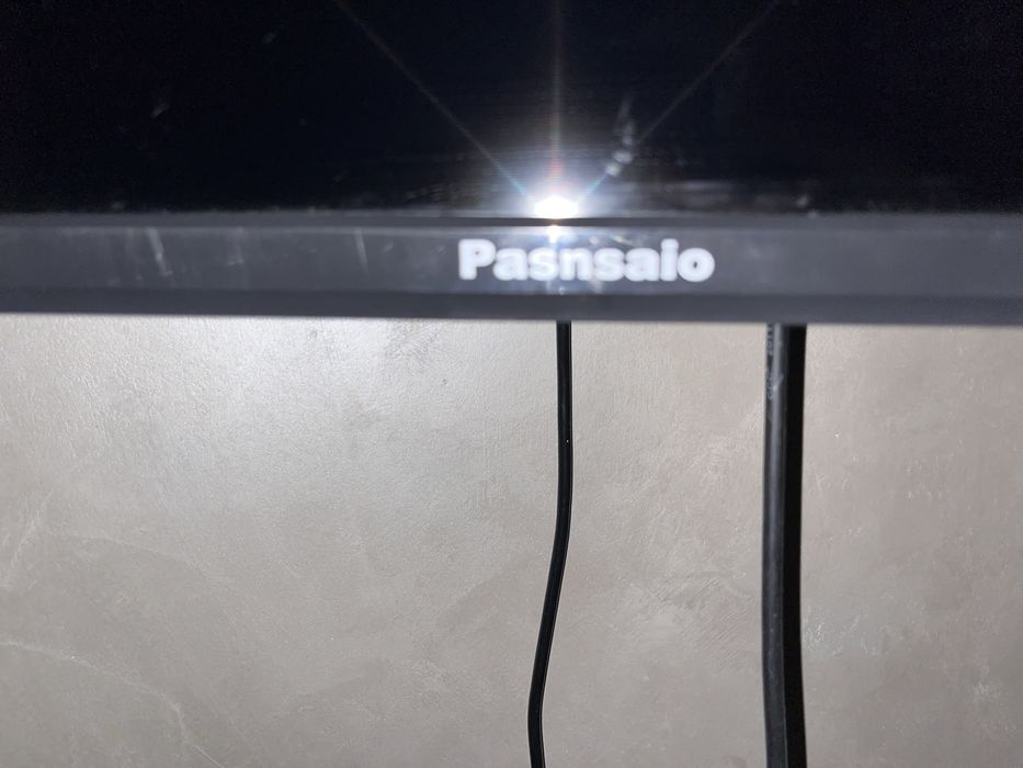 Телевизор pasnsaio срочно продам торг есть