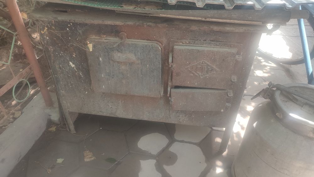 Пеш сатылады кірпіштері бар