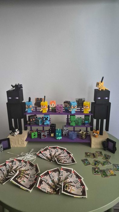 Set Minecraft Kinder Joy cu stativ