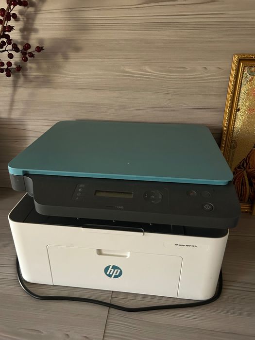 Imprimantă Multifunctional laser monocrom HP Laser MFP 135r, A4, USB