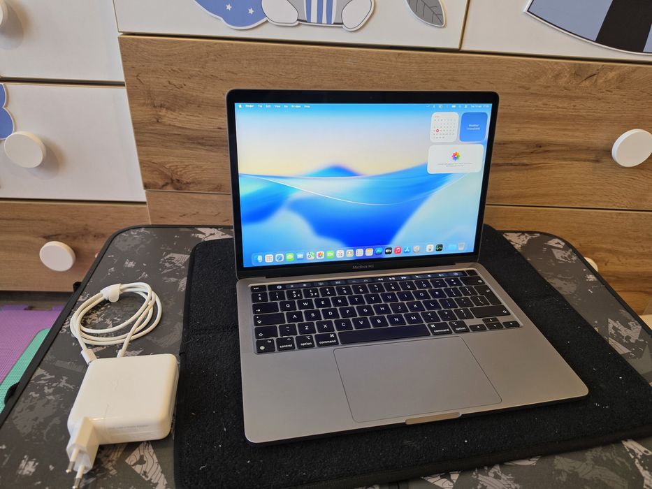 MacBook Pro 13" M1 (2020) 16GB RAM / 256GB SSD