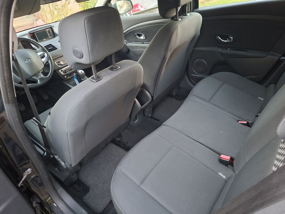 Renault Megane-parc auto-an 2013-1.5 Dci110-6+1 trepte-navi-inmatriculat recent