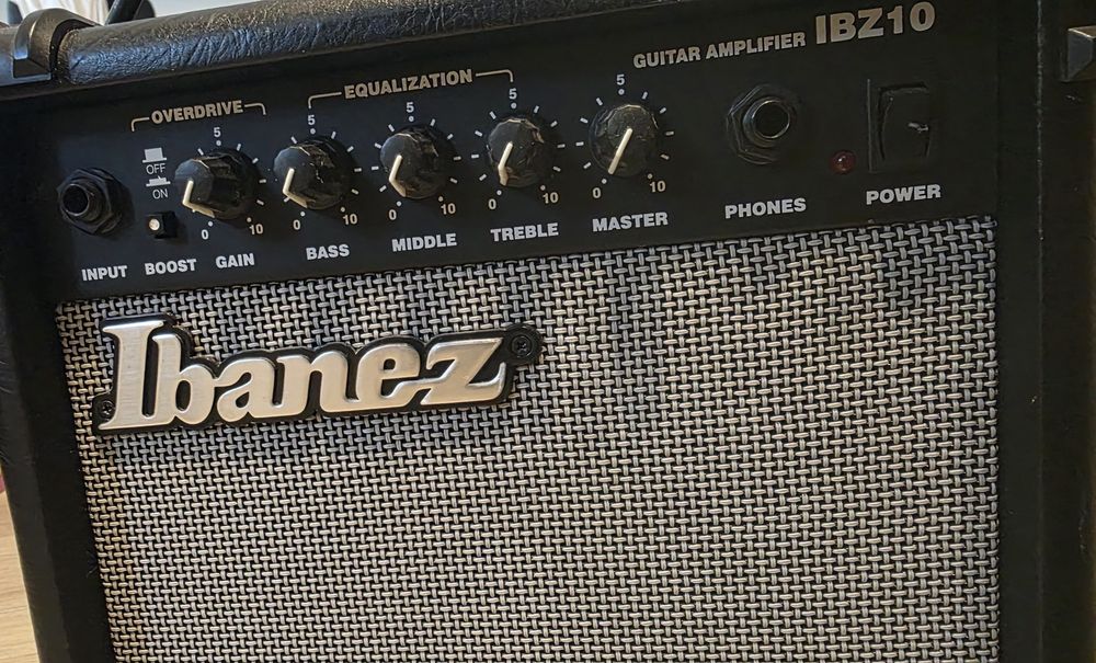 Комбоусилвател за китара Ibanez IBZ 10