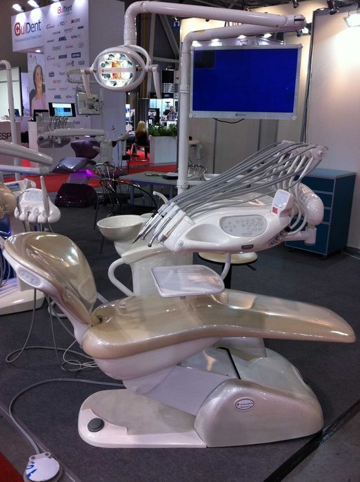 Дентални LED осветителни тела с рамена G.Comm Srl. Италия