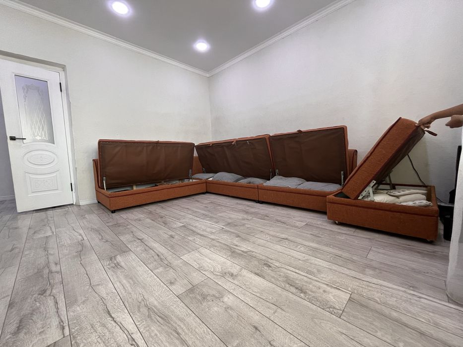 Угловой диван очень хороший