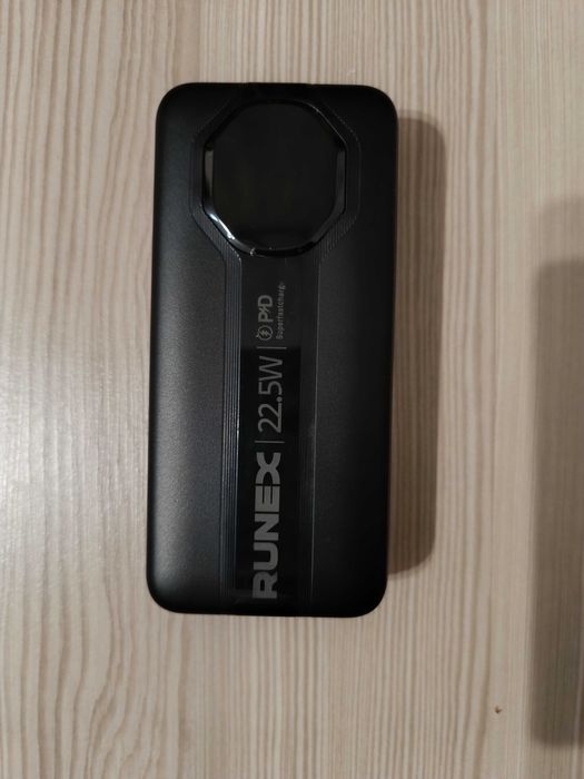 Baterie externa pentru telefoane