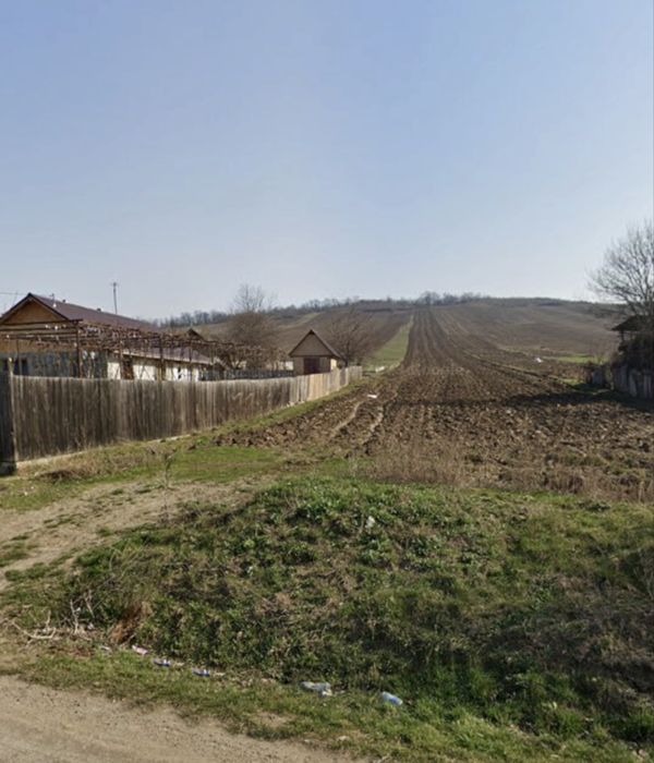 Teren intravilan deschidere 20 m, rețea gaz - Vedere 4