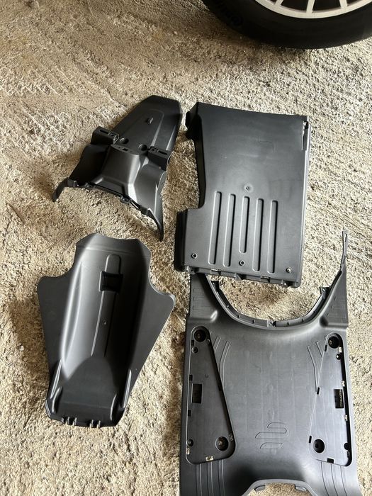 Carene scuter electric