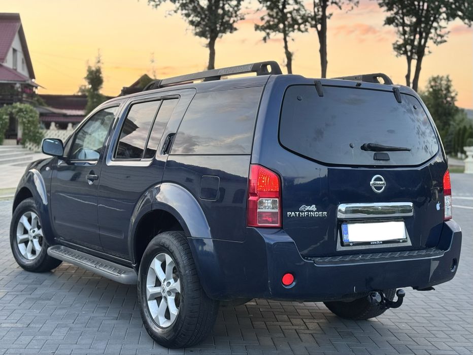 Nissan pathfinder - 2008 - 2.5 diesel 174 cp - 4x4 mic mare