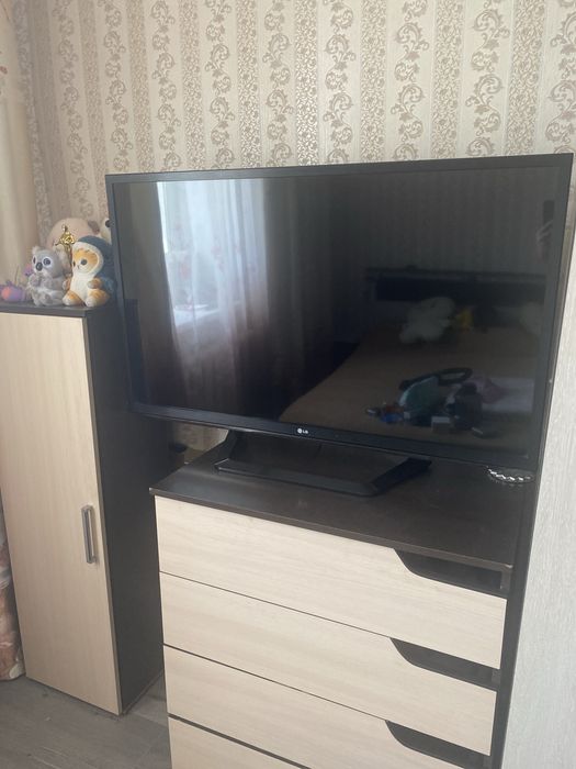 Продам телевизор Lg