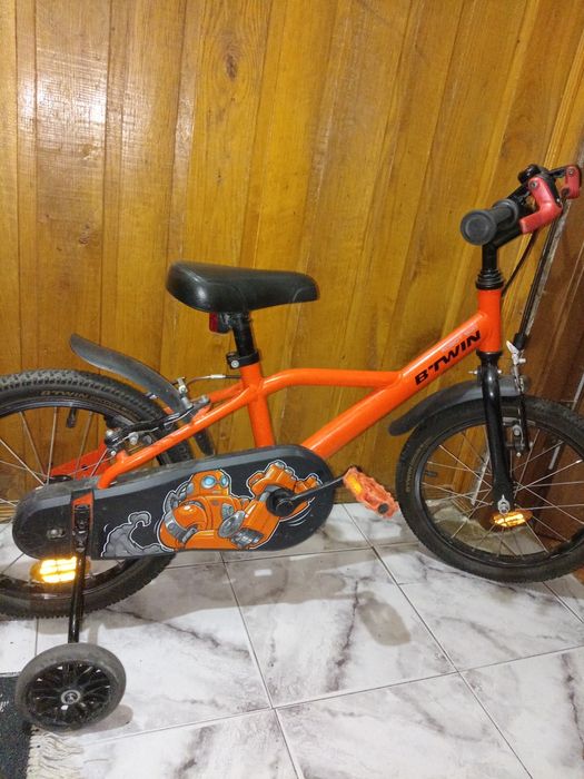 Bicicleta Btwin pt copii 3-5 ani