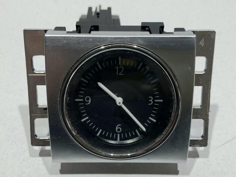 Ceas bord analogic Volkswagen Passat B7 3AA919204A 2.0 tdi cutie autom