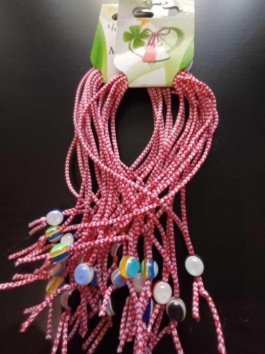 Мартеници десятки