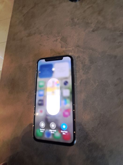 IPhone 11 pro 64
