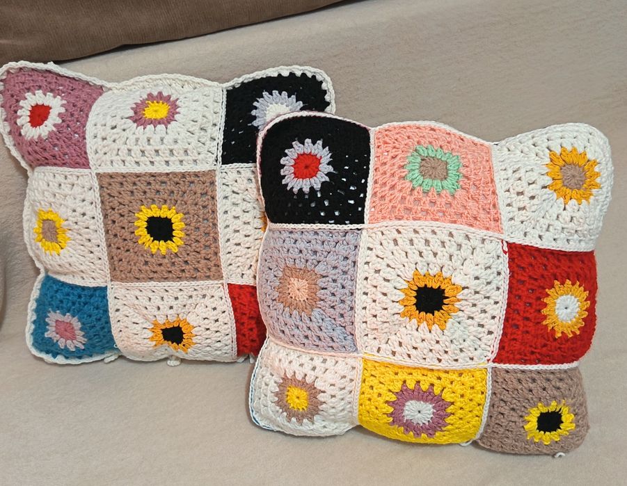 Vand 2 perne decorative lucrate manual