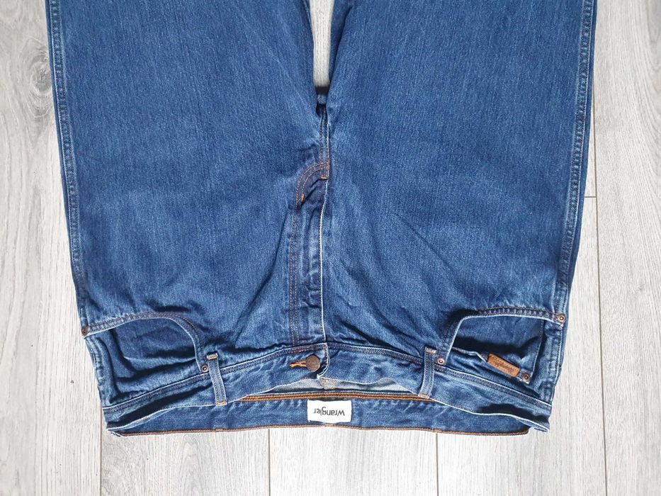 Blugi WRANGLER "Texas" - Marime W42 L34 (Talie 104 cm)