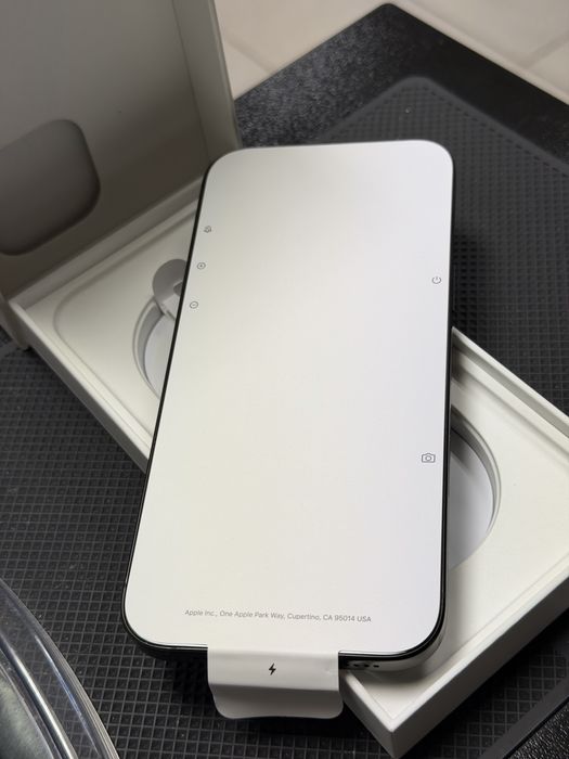 Apple iPhone 16 Pro Max,Black Titanium,256GB *КатоНов*1г Гаранция*