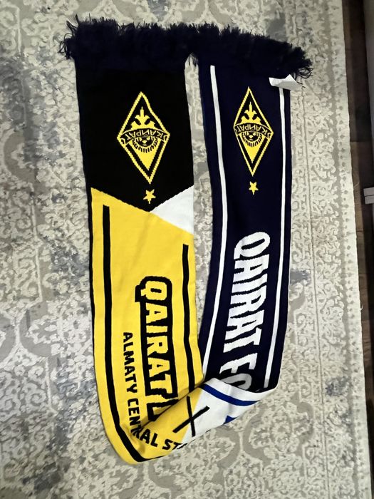 Продаю шарф Реал-Кайрат