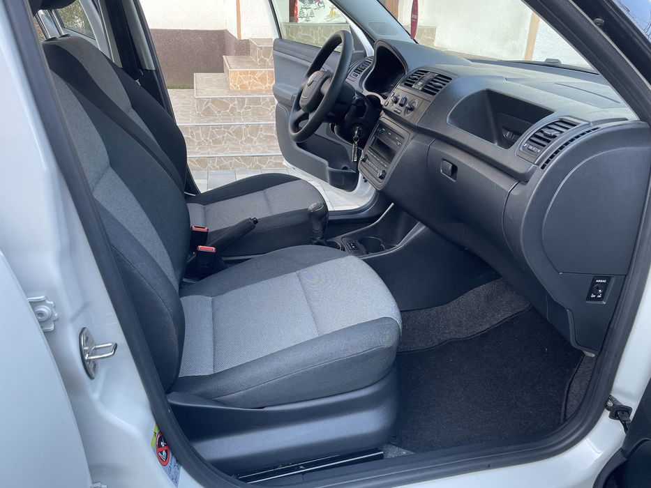 Skoda Fabia 2011 benzina