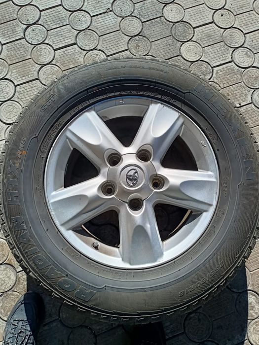 Продаются диски с резиной