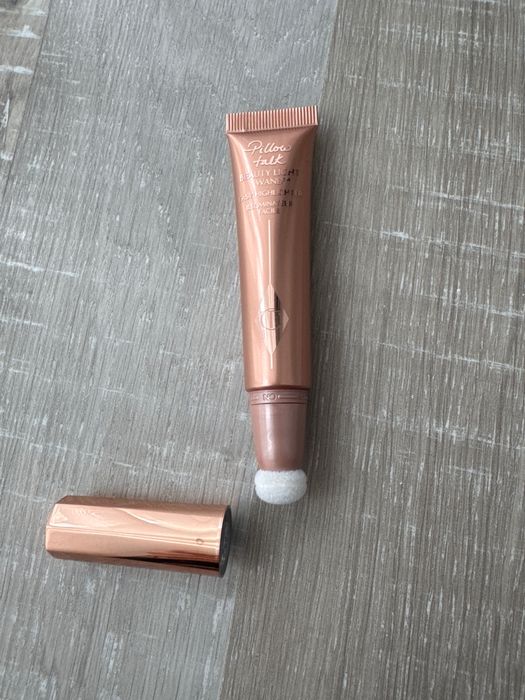 Charlotte Tilbury beauty light wand