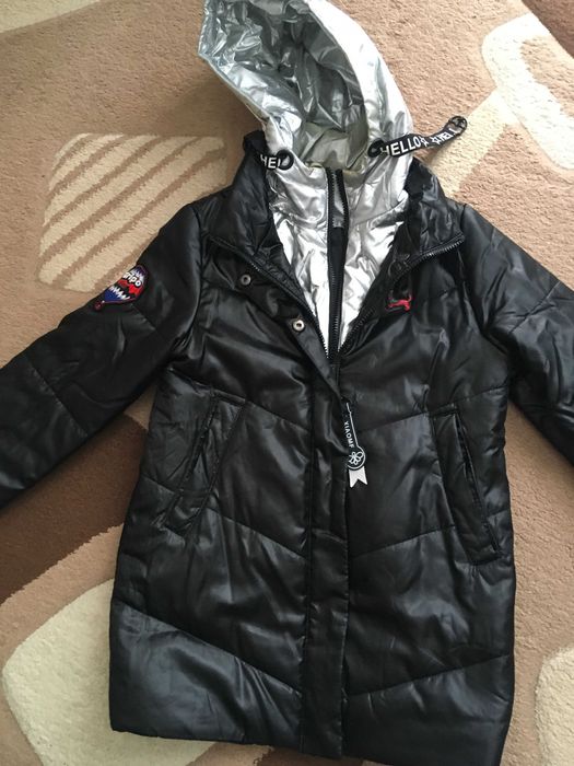 Куртка для девочки весенне-осення хорошее состояние