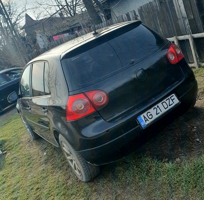 Vând Golf5 100mil