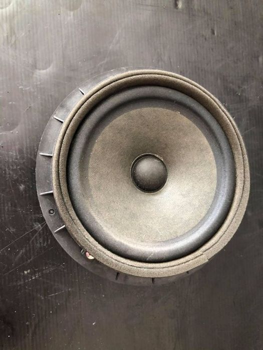 boxa stanga fata fiat sedici 16