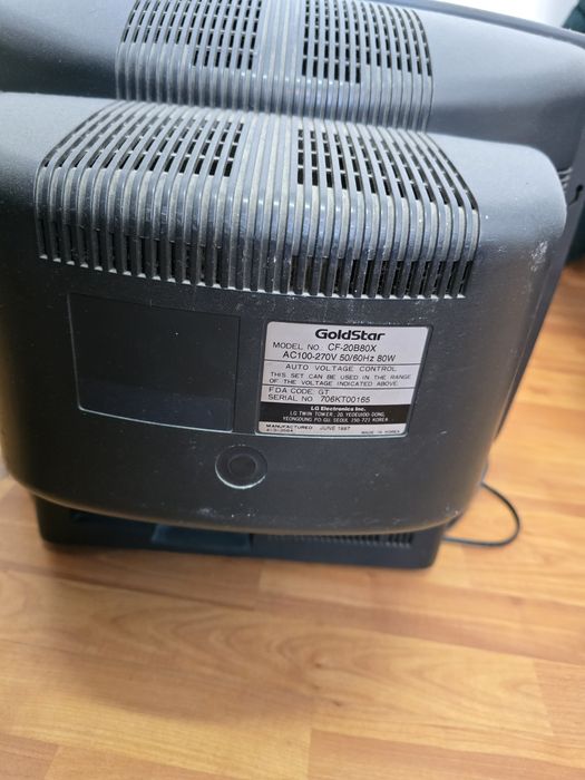 Televizor cu tub de caton