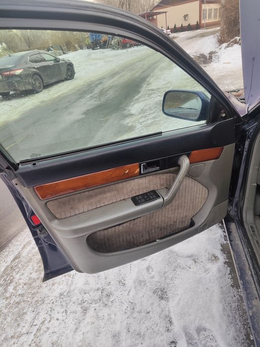 Срочно продам audi 100 c4